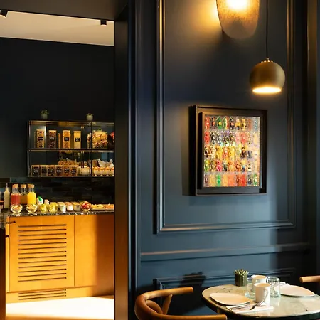 Le 6 Tiquetonne Hotel